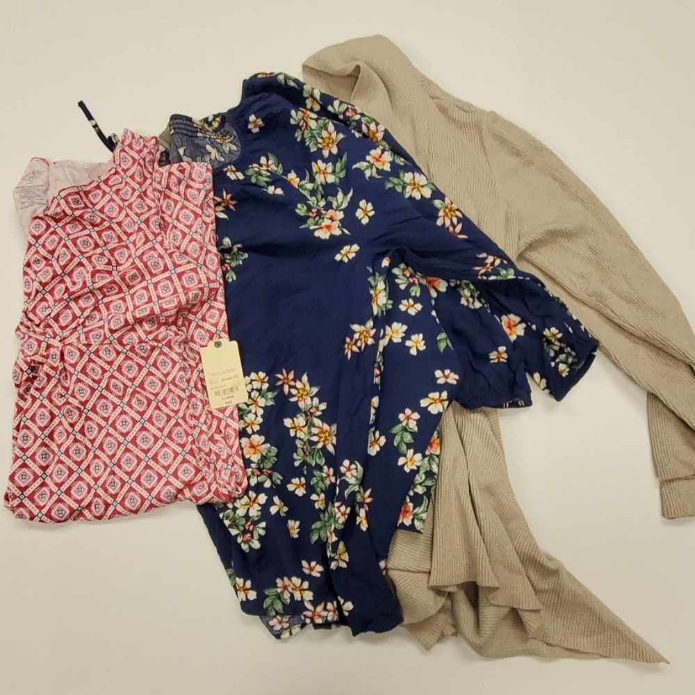 3 St. John's Bay Items